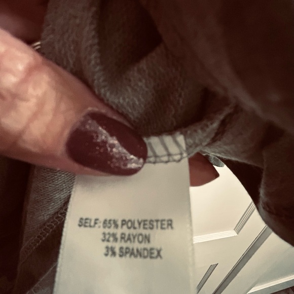 Jane and Delancey fatigue look Knit Top - Picture 5 of 6